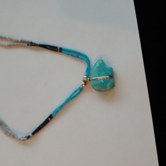 Southwestern Indian Turquoise, Silver , and Bead Animal Fetish Necklace. - Picture 3 of 7